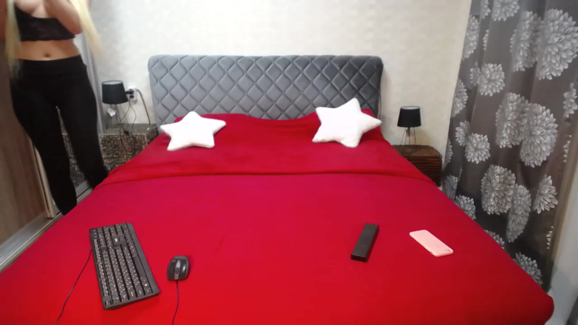 Gallery image thumbnail from AlissaMay's myfreecams stream on, 03/17/2023, 08:47 image 2 of 20