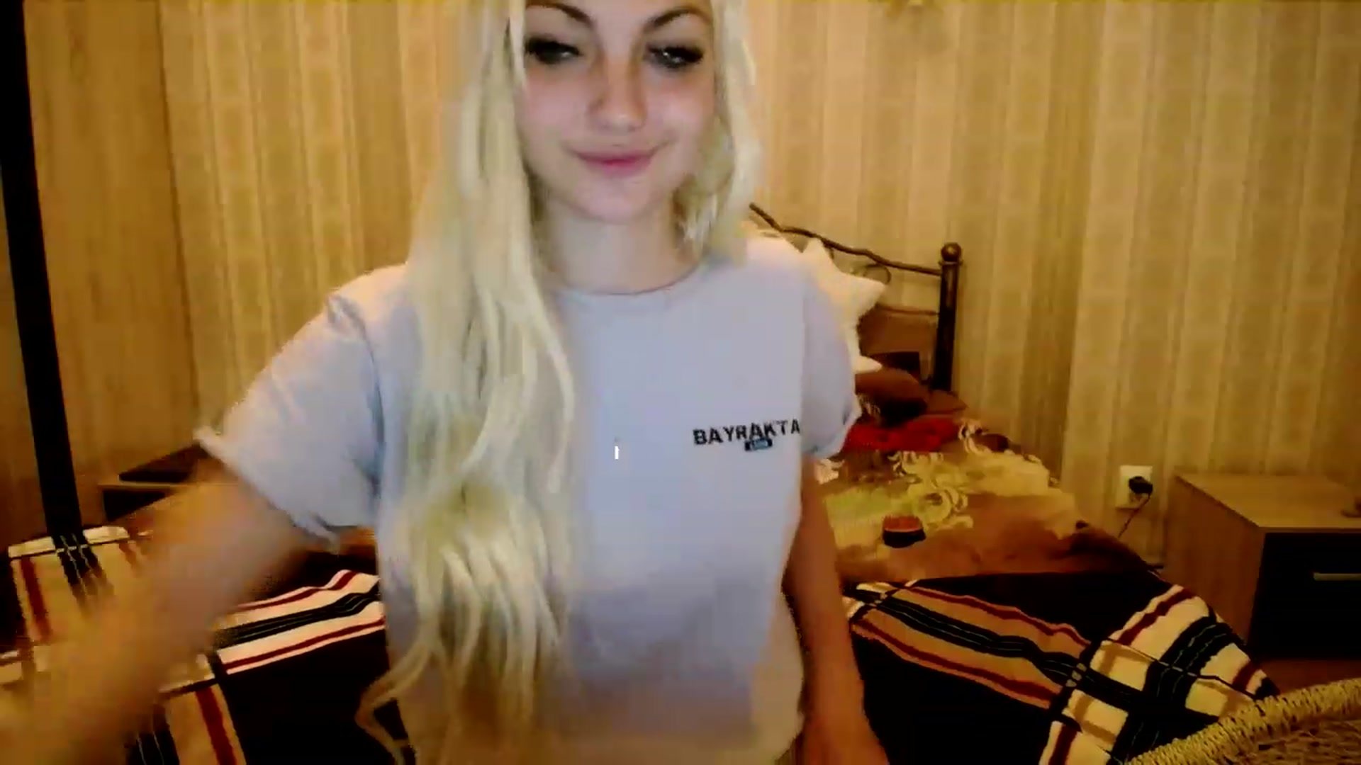 Gallery image thumbnail from AlissaMay's myfreecams stream on, 03/21/2023, 16:56 image 13 of 20