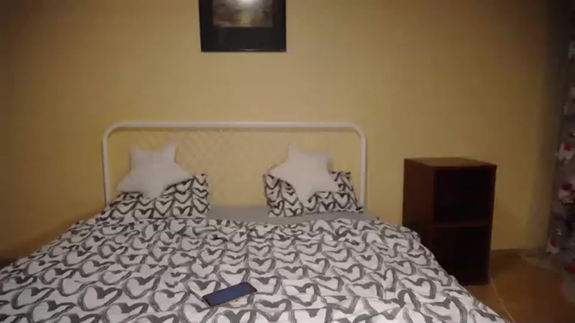 Gallery image thumbnail from AlissaMay's myfreecams stream on, 03/24/2023, 24:00 image 15 of 20