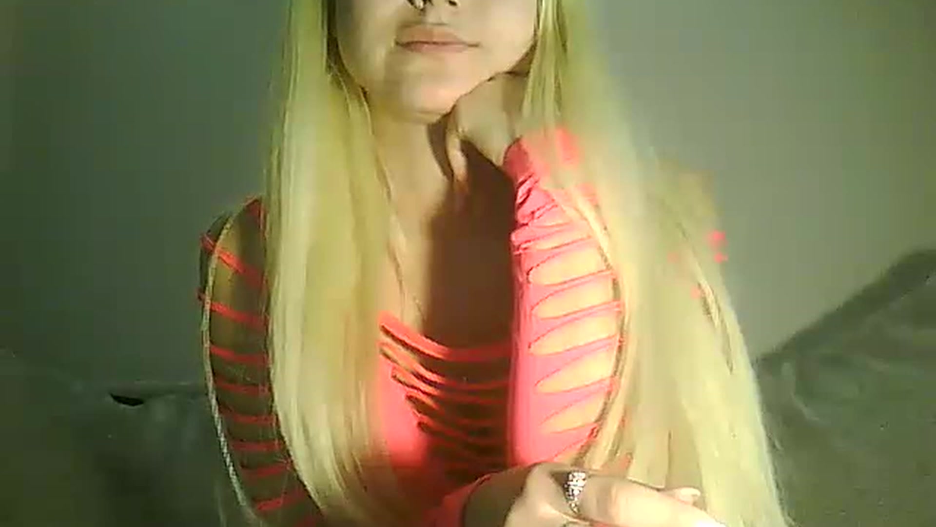 Gallery image thumbnail from AlissaMay's myfreecams stream on, 04/21/2023, 18:01 image 14 of 20