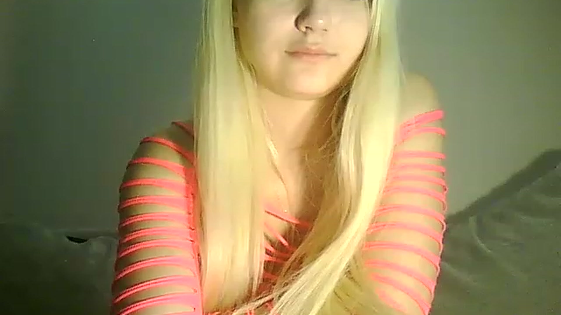 Gallery image thumbnail from AlissaMay's myfreecams stream on, 04/21/2023, 18:01 image 20 of 20