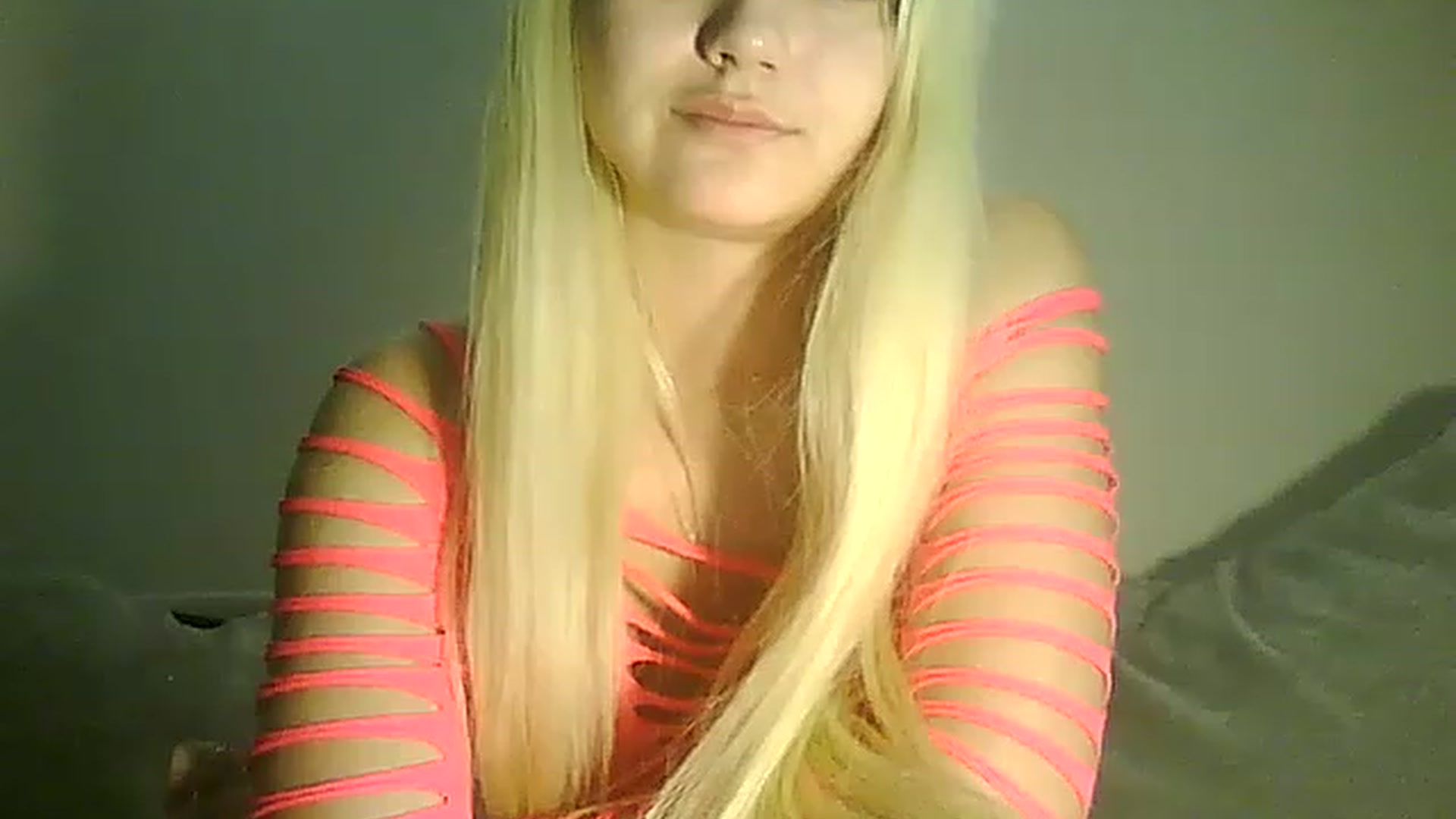 Gallery image thumbnail from AlissaMay's myfreecams stream on, 04/21/2023, 18:01 image 19 of 20