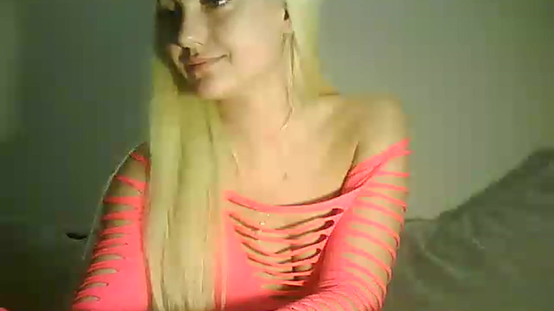 Gallery image thumbnail from AlissaMay's myfreecams stream on, 04/21/2023, 18:01 image 13 of 20