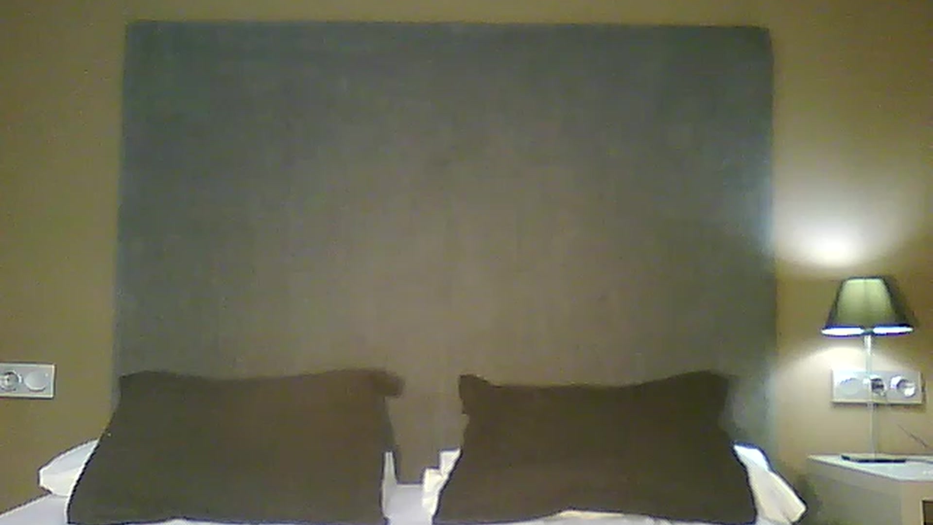 Gallery image thumbnail from AlissaMay's myfreecams stream on, 04/25/2023, 17:22 image 6 of 20