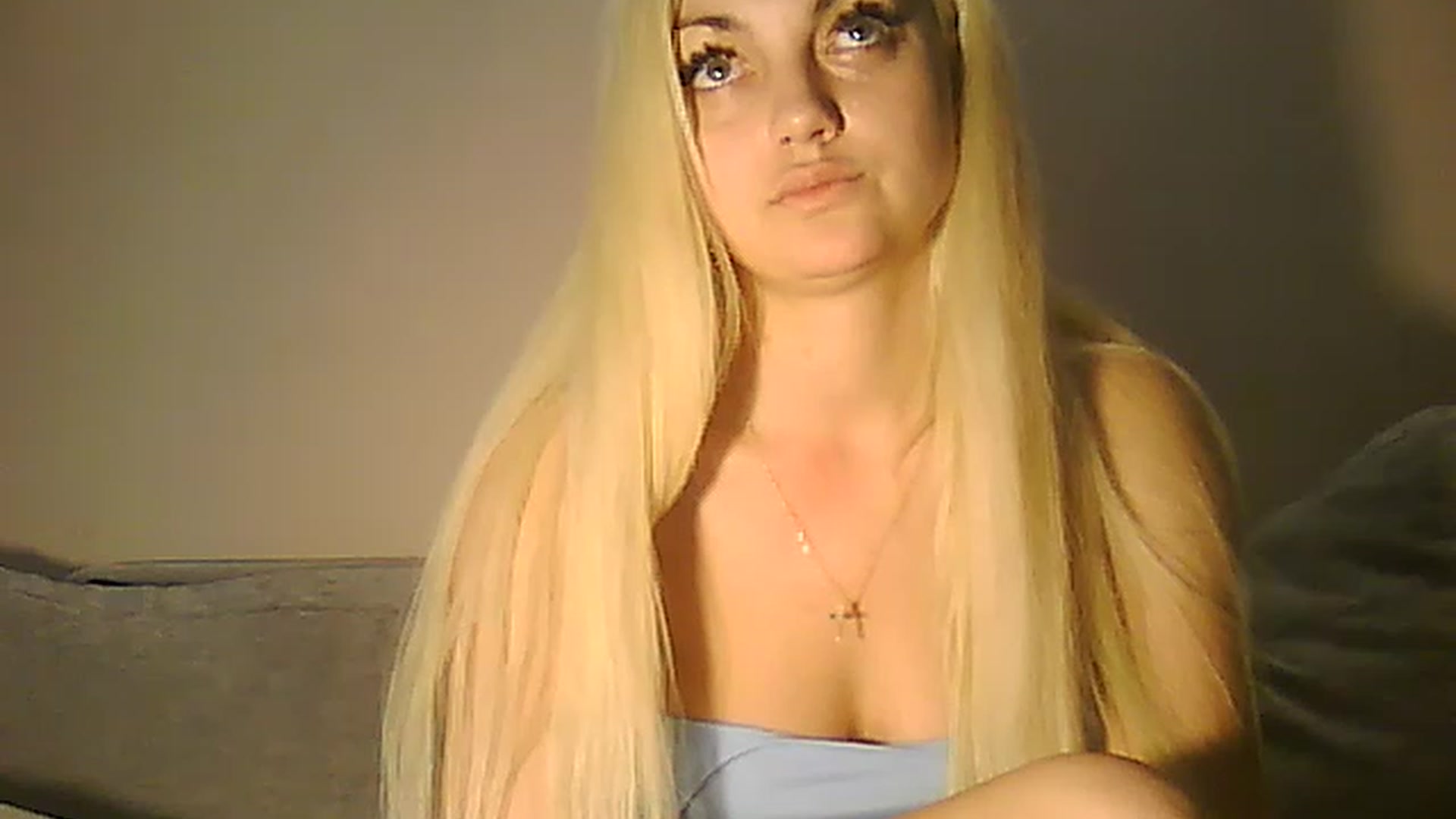 Gallery image thumbnail from AlissaMay's myfreecams stream on, 04/27/2023, 10:48 image 14 of 20