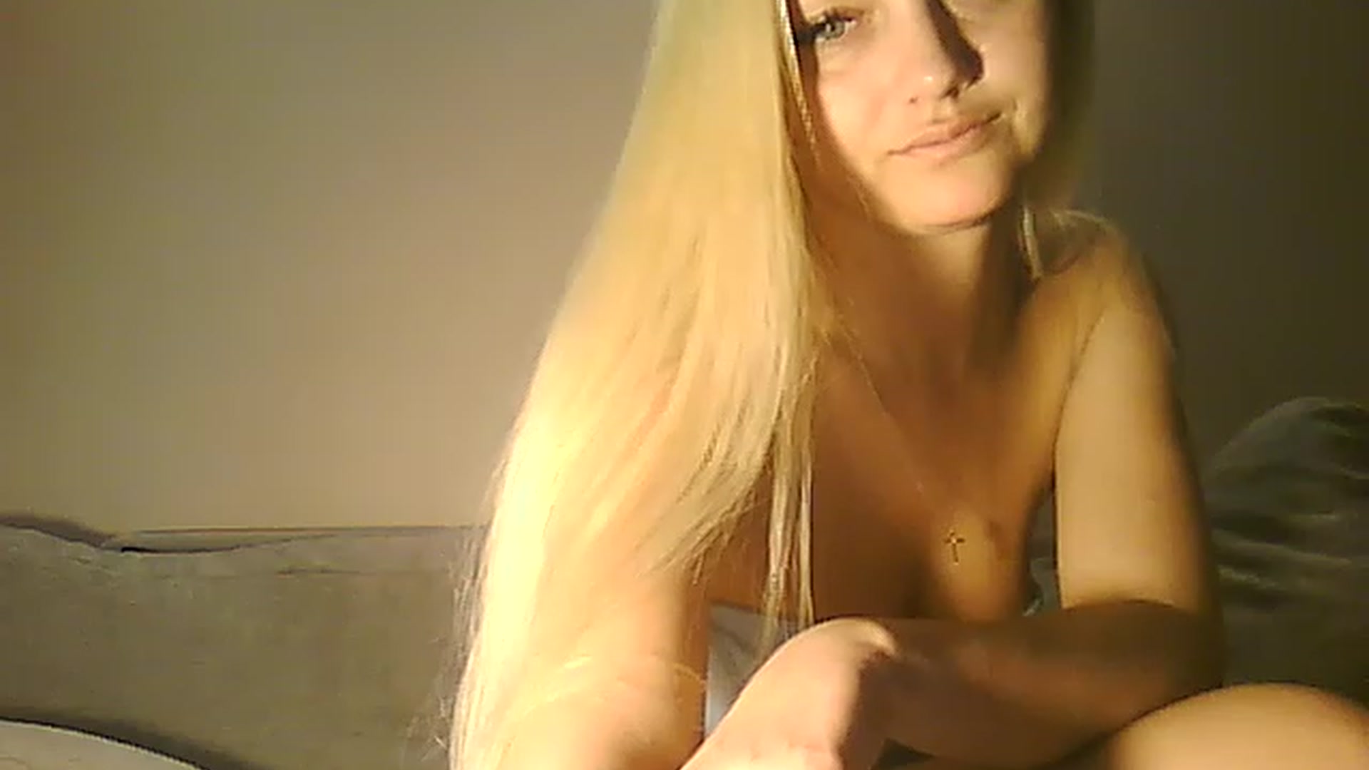 Gallery image thumbnail from AlissaMay's myfreecams stream on, 04/27/2023, 10:48 image 7 of 20
