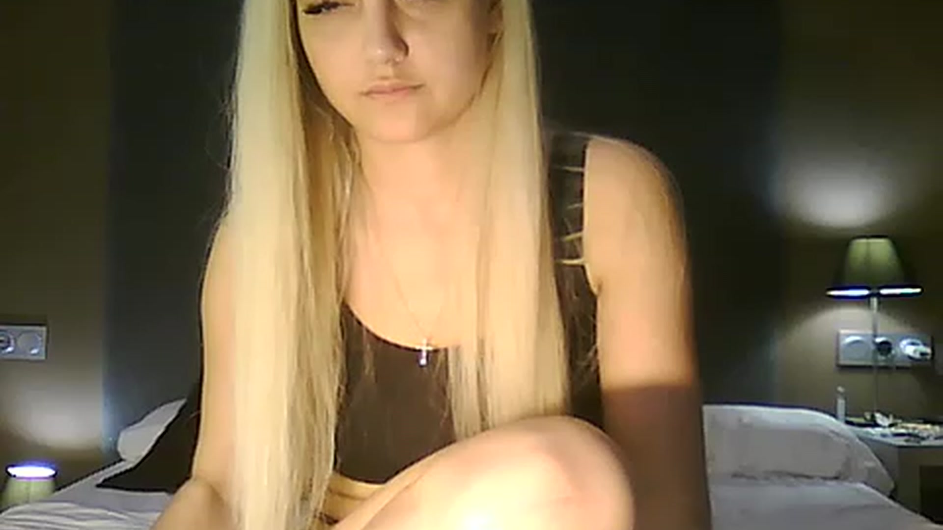 Gallery image thumbnail from AlissaMay's myfreecams stream on, 05/01/2023, 10:37 image 7 of 20