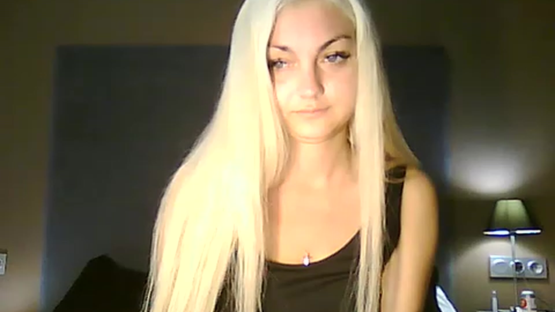 Gallery image thumbnail from AlissaMay's myfreecams stream on, 05/02/2023, 16:48 image 17 of 20