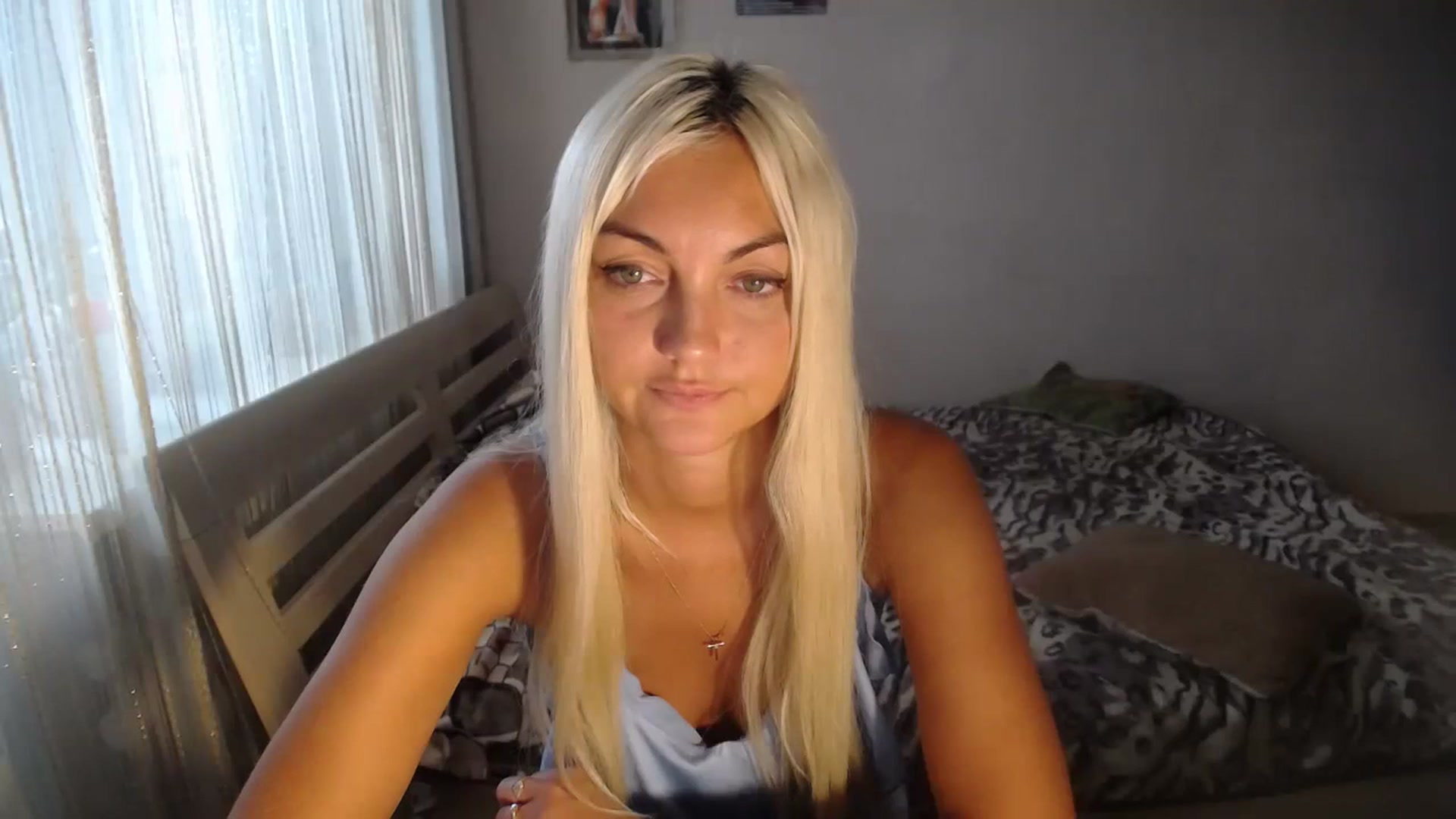 Gallery image thumbnail from AlissaMay's myfreecams stream on, 06/25/2023, 11:48 image 3 of 20