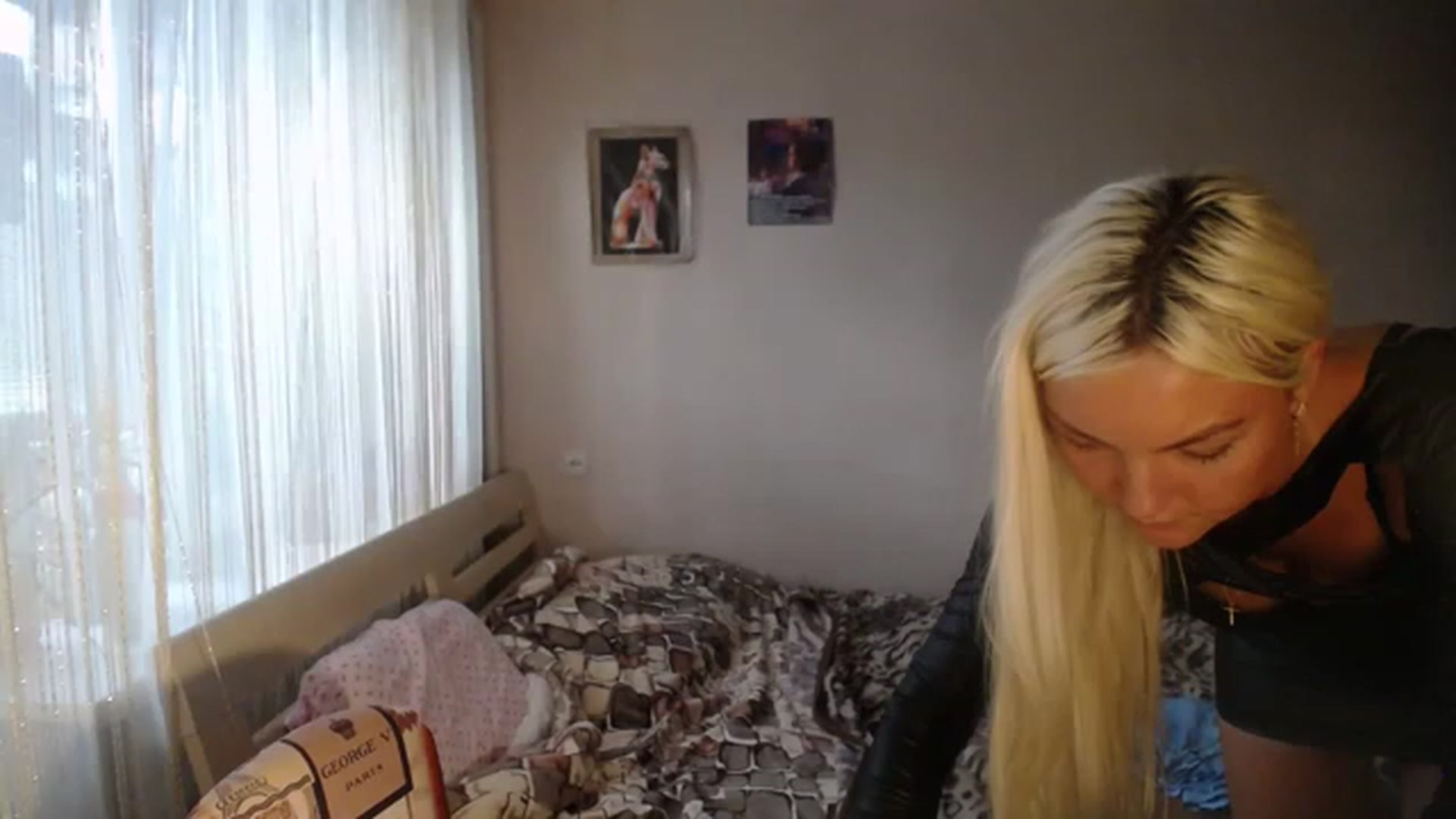 Gallery image thumbnail from AlissaMay's myfreecams stream on, 06/25/2023, 16:09 image 20 of 20