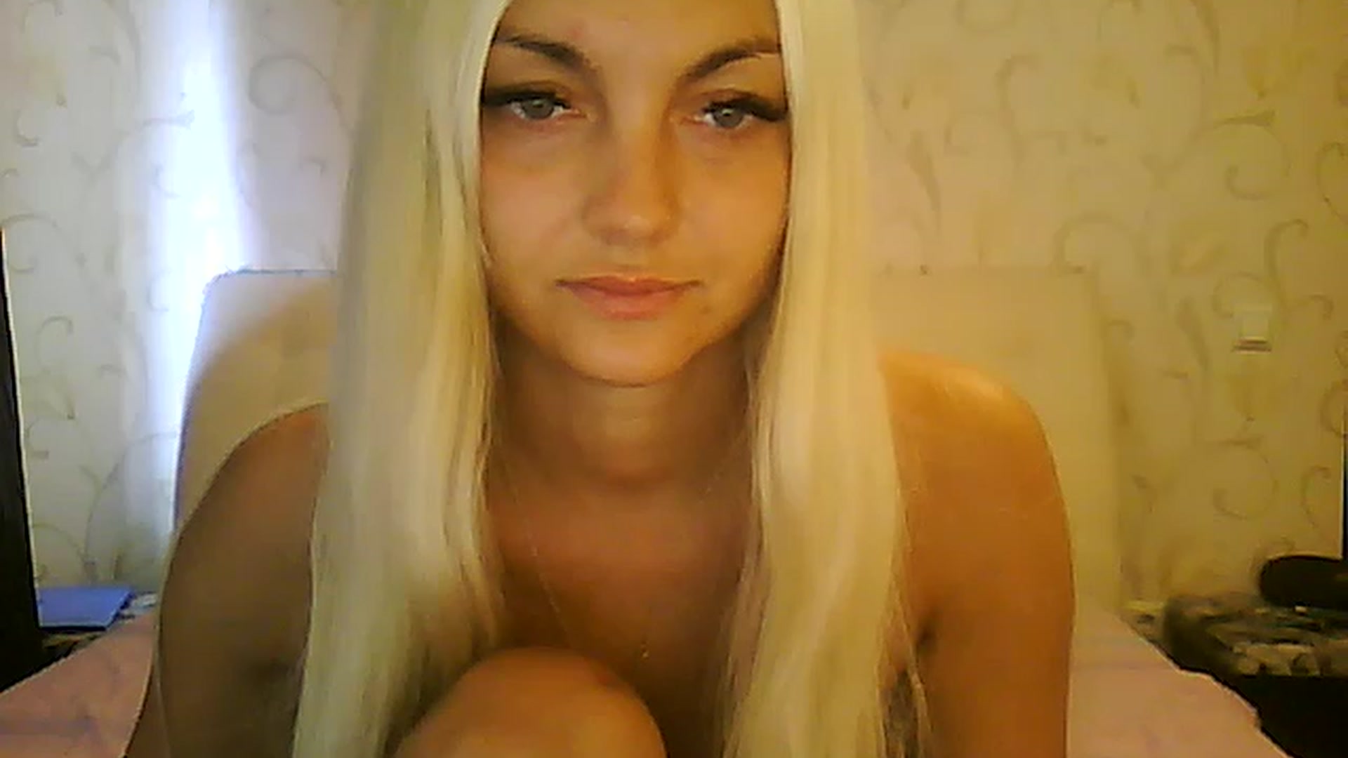 Gallery image thumbnail from AlissaMay's myfreecams stream on, 07/22/2023, 13:25 image 2 of 20