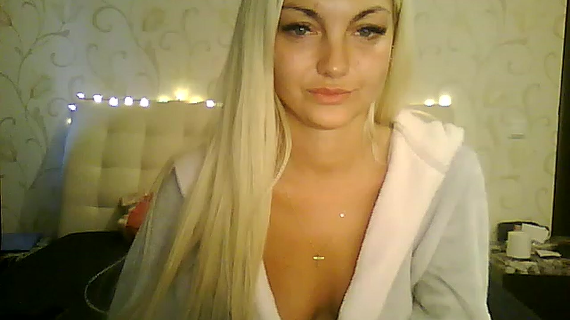 Gallery image thumbnail from AlissaMay's myfreecams stream on, 07/23/2023, 12:31 image 17 of 20