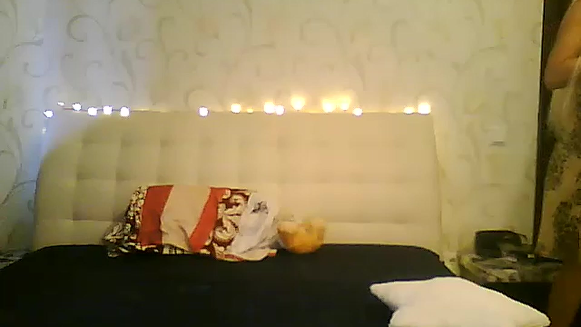 Gallery image thumbnail from AlissaMay's myfreecams stream on, 07/24/2023, 16:31 image 10 of 20