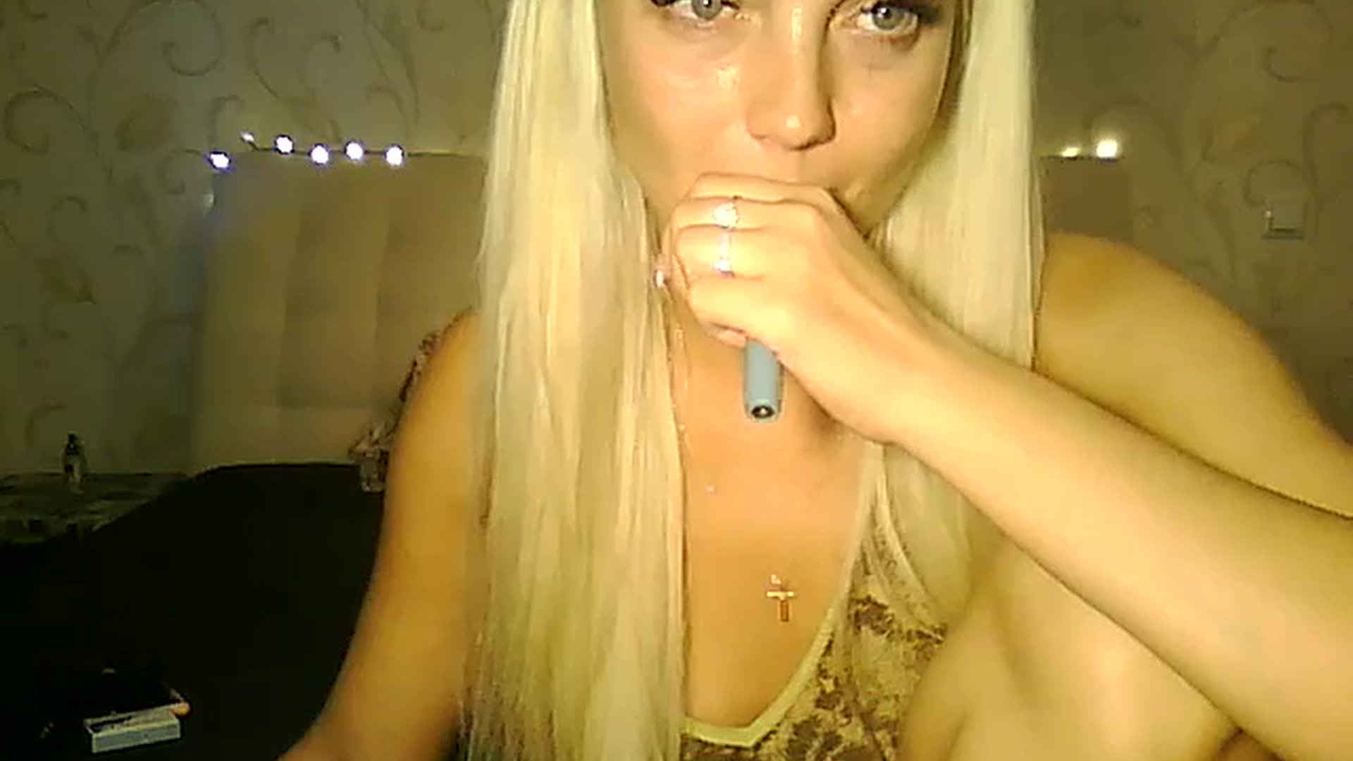 Gallery image thumbnail from AlissaMay's myfreecams stream on, 07/24/2023, 18:29 image 8 of 20