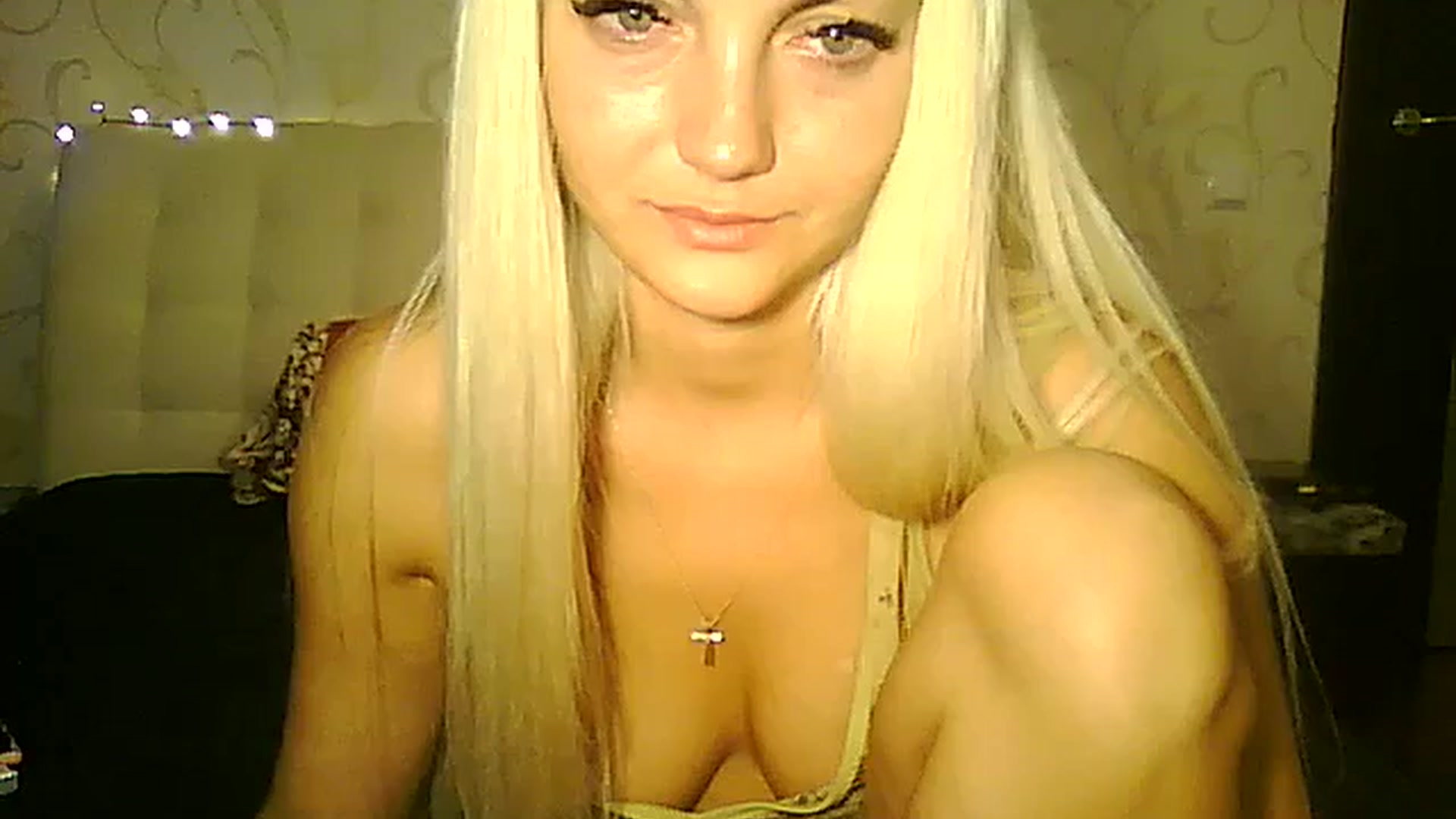 Gallery image thumbnail from AlissaMay's myfreecams stream on, 07/24/2023, 18:29 image 15 of 20