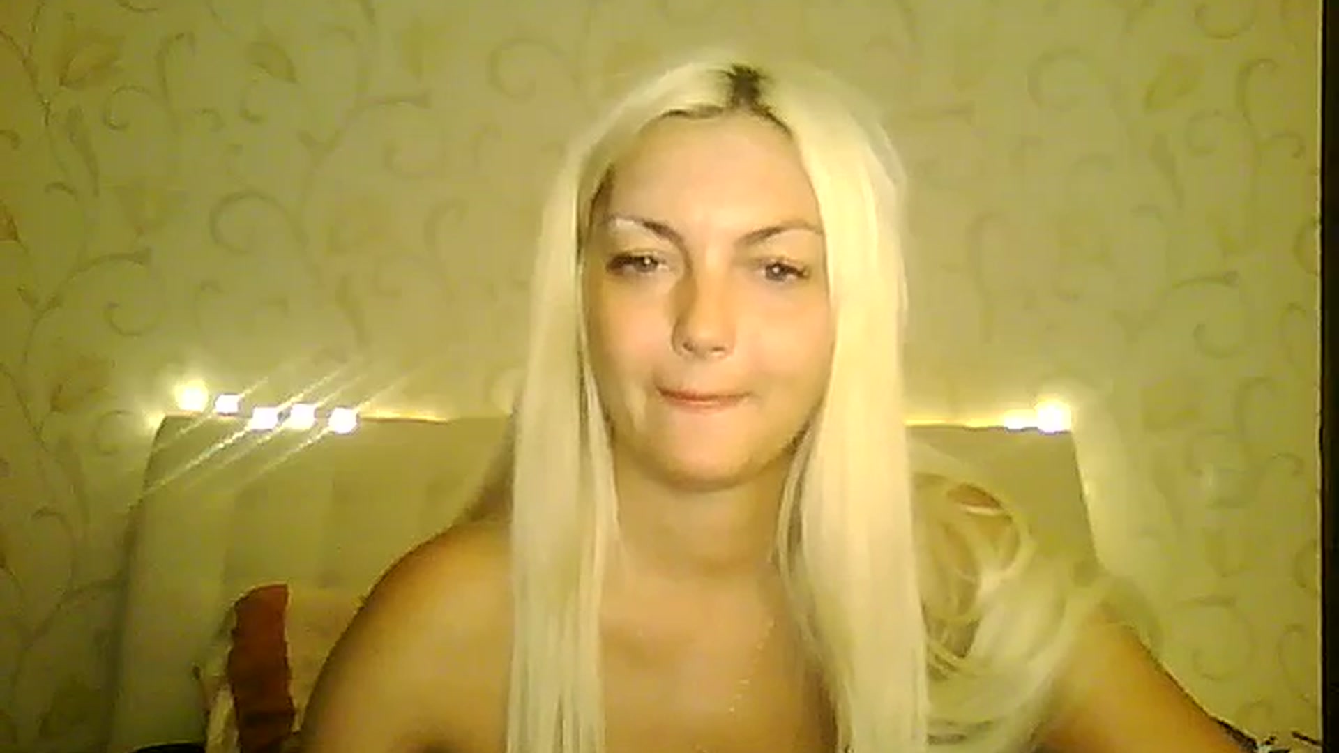 Gallery image thumbnail from AlissaMay's myfreecams stream on, 08/06/2023, 24:58 image 7 of 20