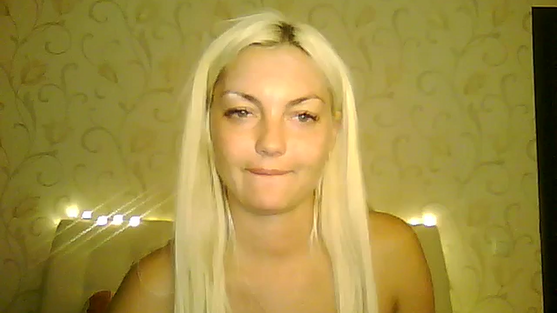 Gallery image thumbnail from AlissaMay's myfreecams stream on, 08/06/2023, 24:58 image 2 of 20