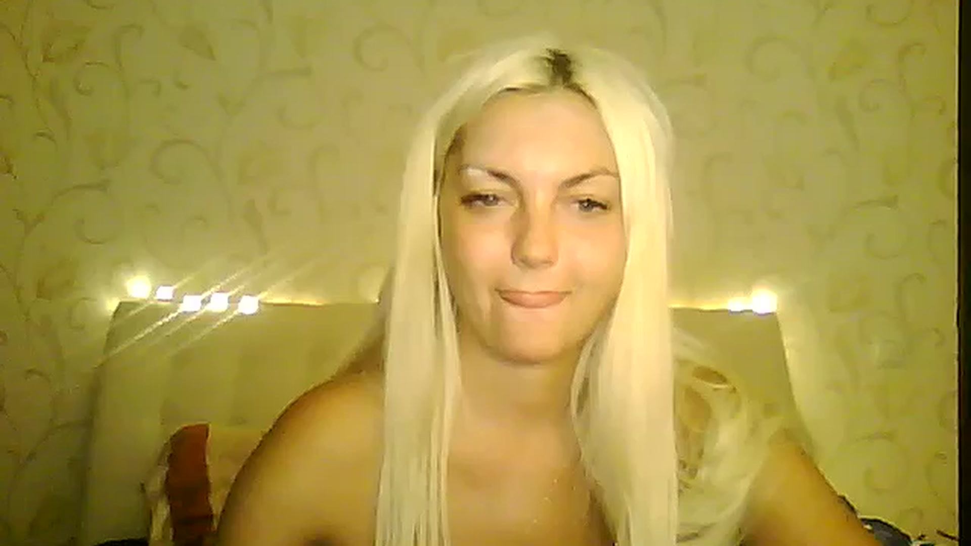 Gallery image thumbnail from AlissaMay's myfreecams stream on, 08/06/2023, 24:58 image 6 of 20