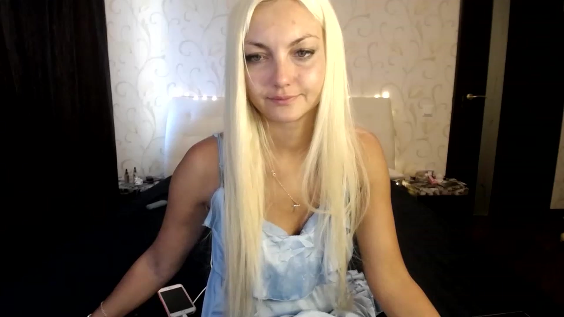 Gallery image thumbnail from AlissaMay's myfreecams stream on, 08/06/2023, 12:01 image 8 of 20