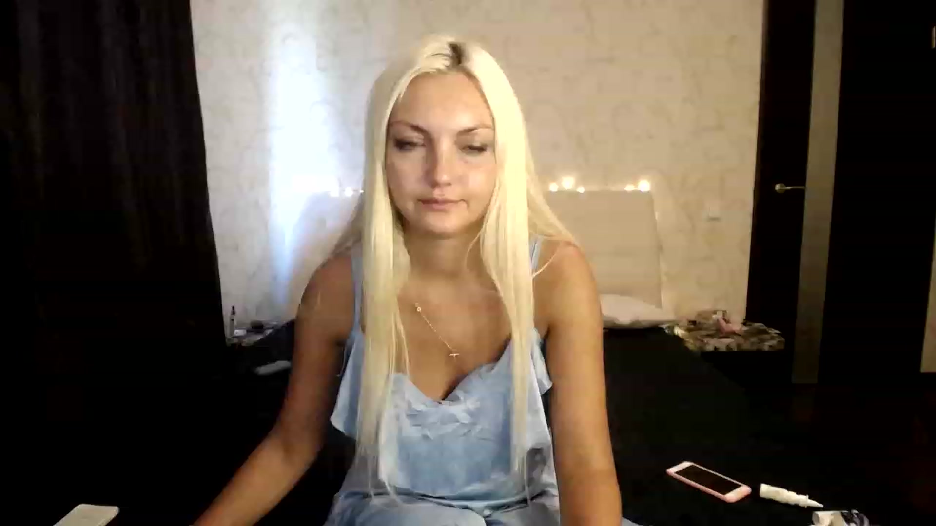 Gallery image thumbnail from AlissaMay's myfreecams stream on, 08/06/2023, 15:34 image 13 of 20