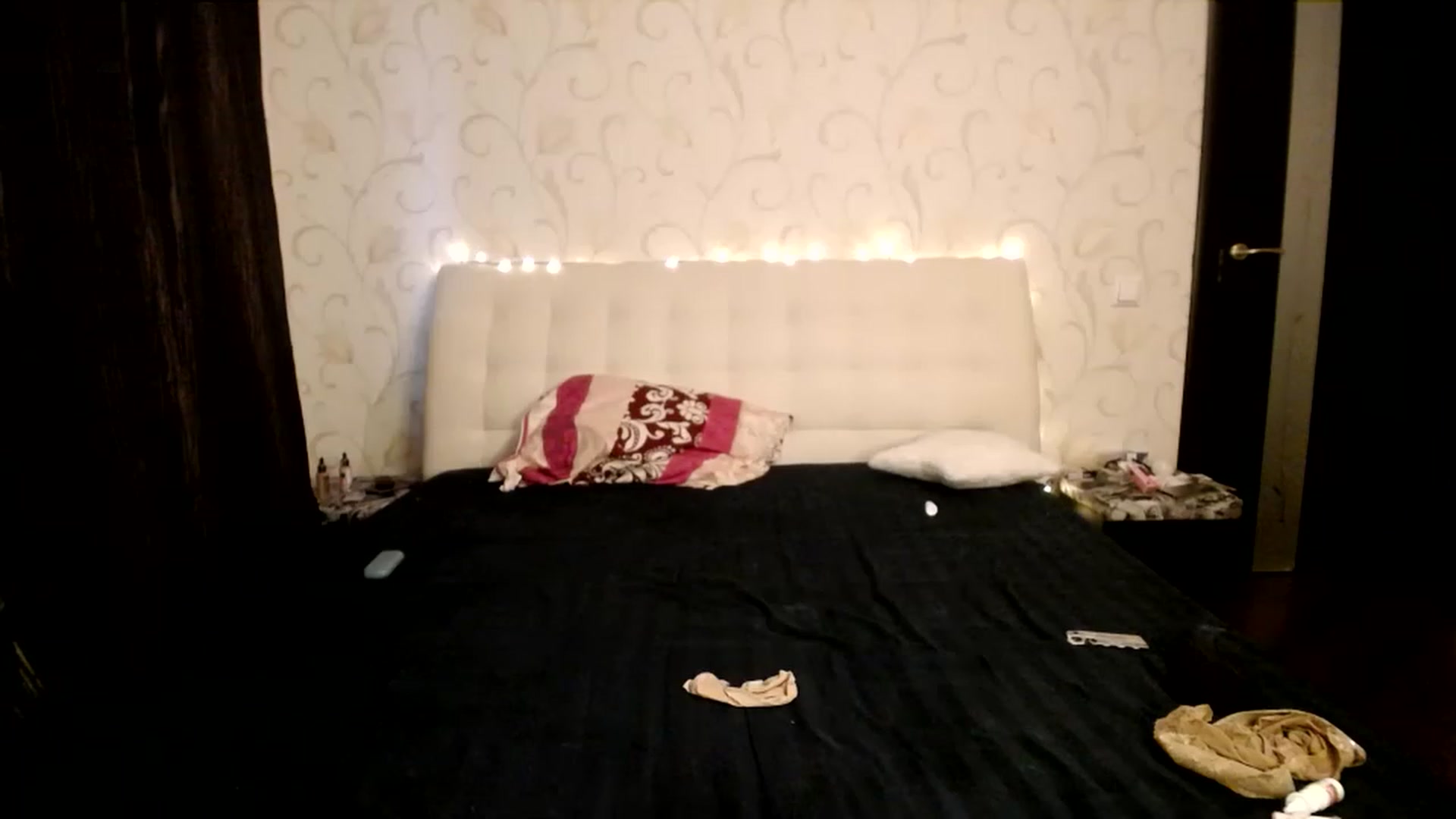 Gallery image thumbnail from AlissaMay's myfreecams stream on, 08/06/2023, 19:42 image 14 of 20