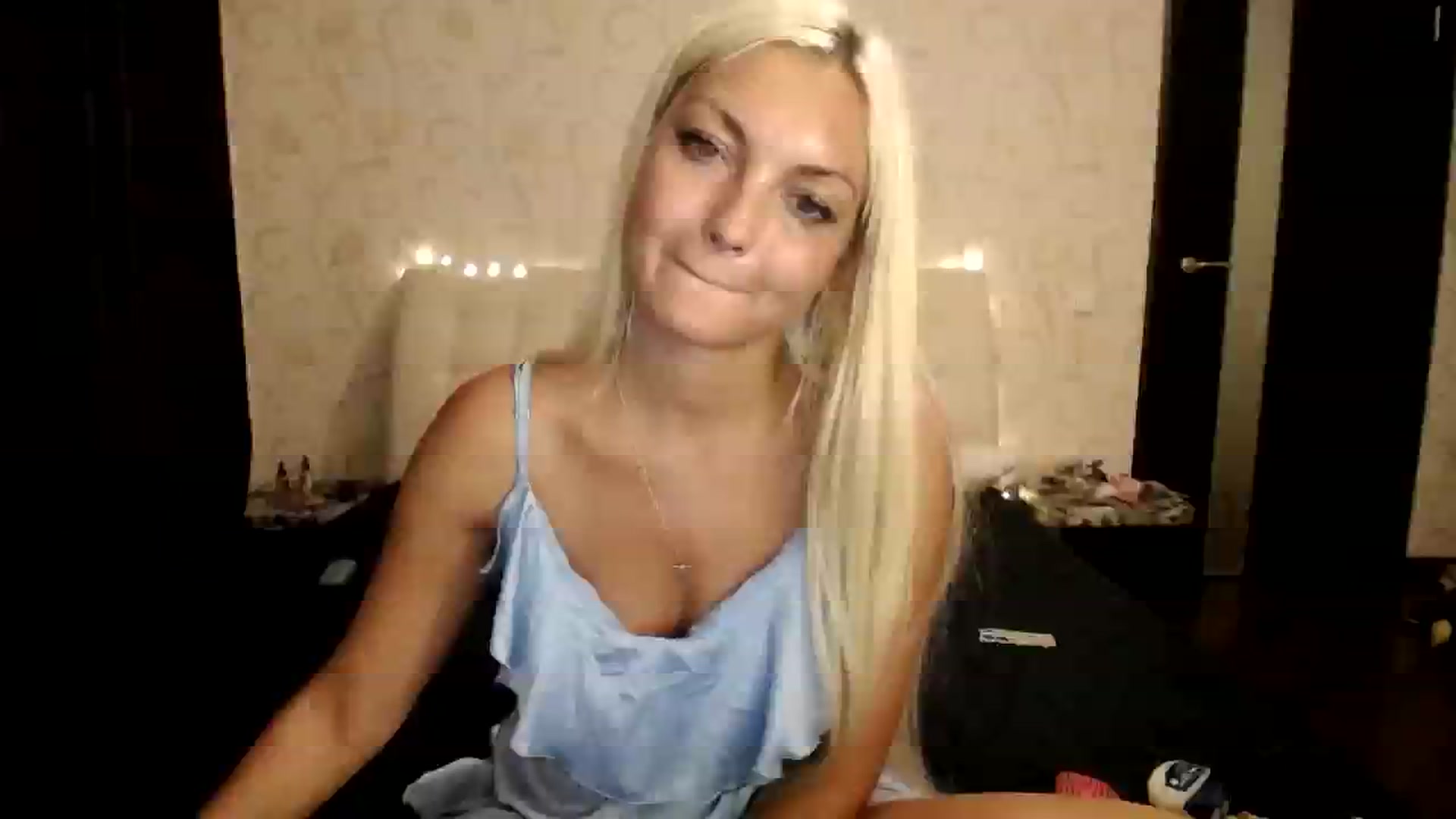Gallery image thumbnail from AlissaMay's myfreecams stream on, 08/06/2023, 20:52 image 8 of 20