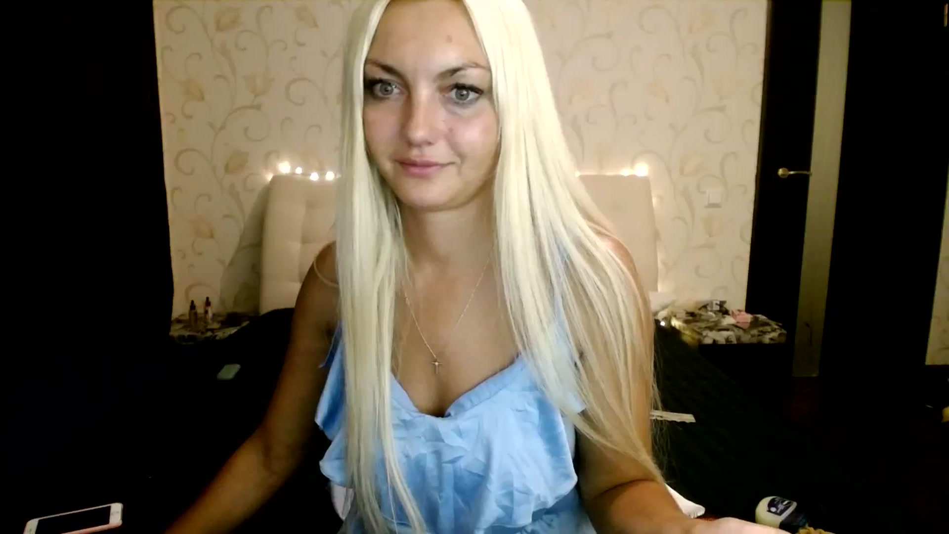 Gallery image thumbnail from AlissaMay's myfreecams stream on, 08/06/2023, 21:25 image 5 of 20