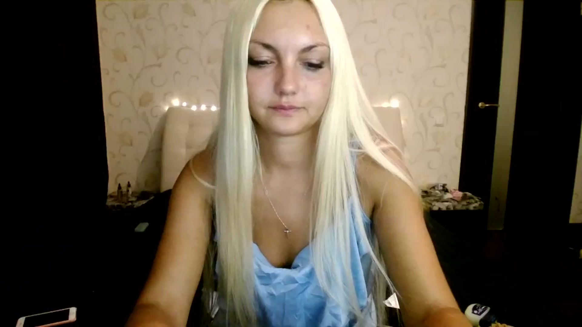 Gallery image thumbnail from AlissaMay's myfreecams stream on, 08/06/2023, 21:25 image 10 of 20