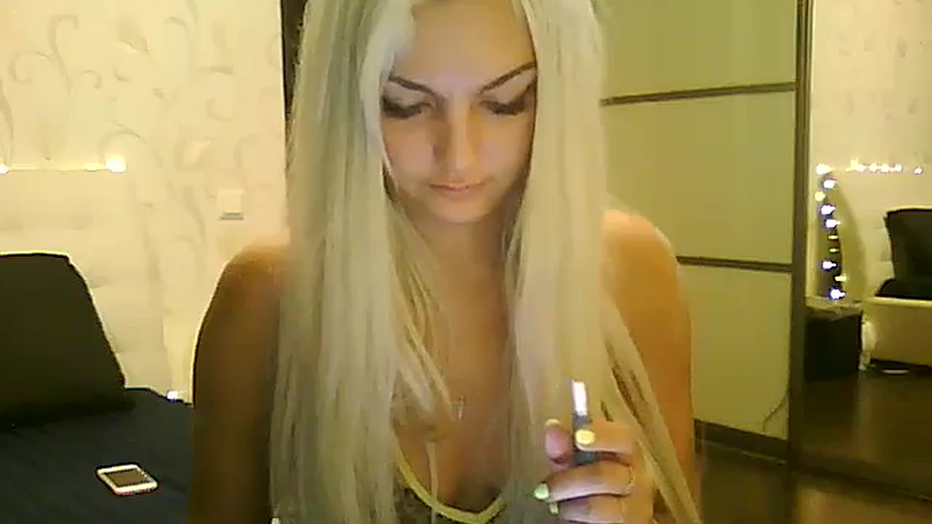 Gallery image thumbnail from AlissaMay's myfreecams stream on, 08/16/2023, 18:37 image 11 of 20