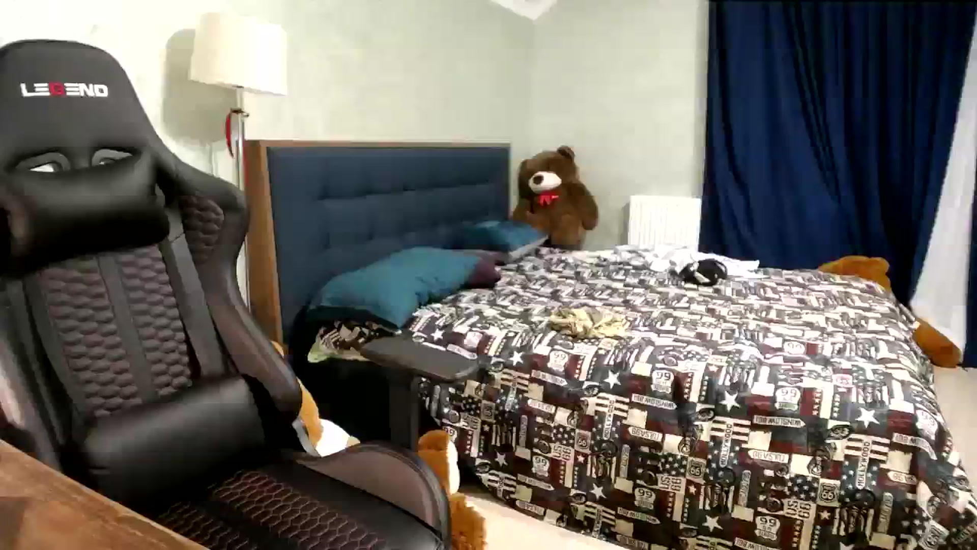 Gallery image thumbnail from AlissaMay's myfreecams stream on, 08/24/2023, 23:18 image 16 of 20