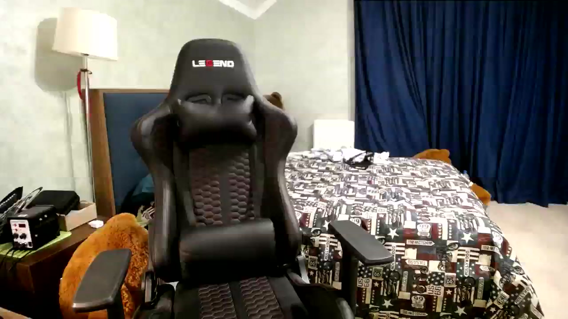 Gallery image thumbnail from AlissaMay's myfreecams stream on, 08/24/2023, 23:18 image 1 of 20
