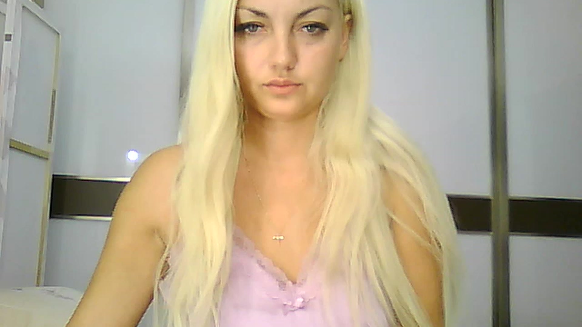Gallery image thumbnail from AlissaMay's myfreecams stream on, 08/27/2023, 15:37 image 1 of 20