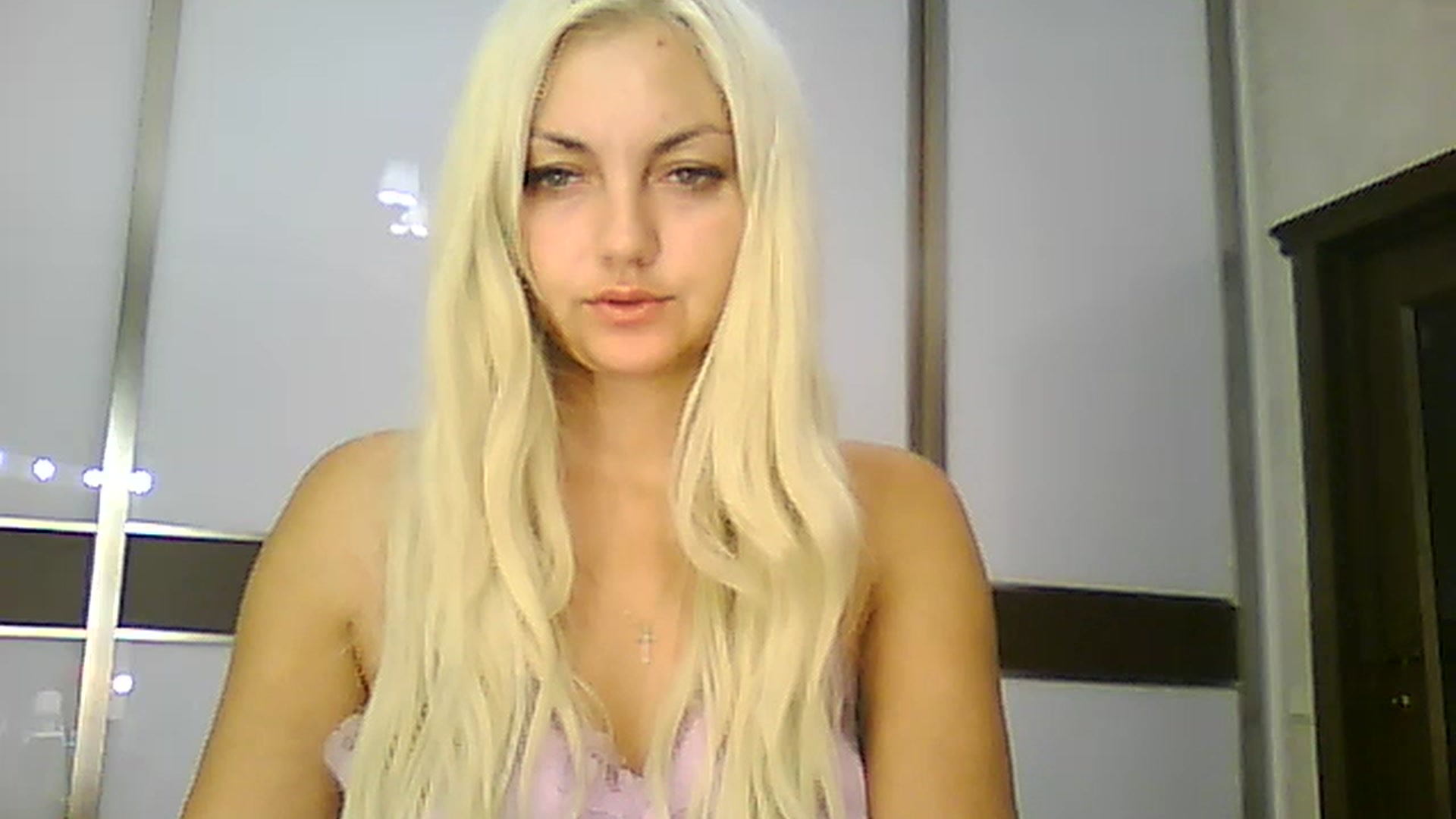 Gallery image thumbnail from AlissaMay's myfreecams stream on, 08/27/2023, 23:18 image 1 of 20