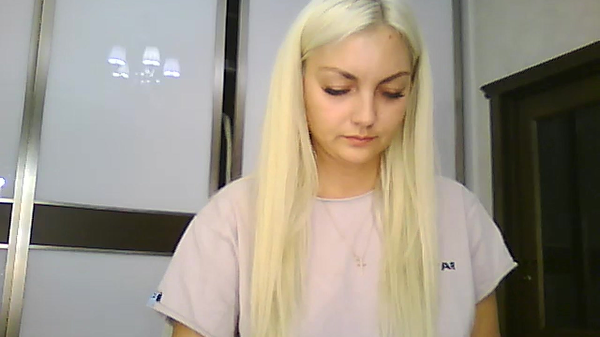 Gallery image thumbnail from AlissaMay's myfreecams stream on, 08/30/2023, 19:27 image 10 of 20