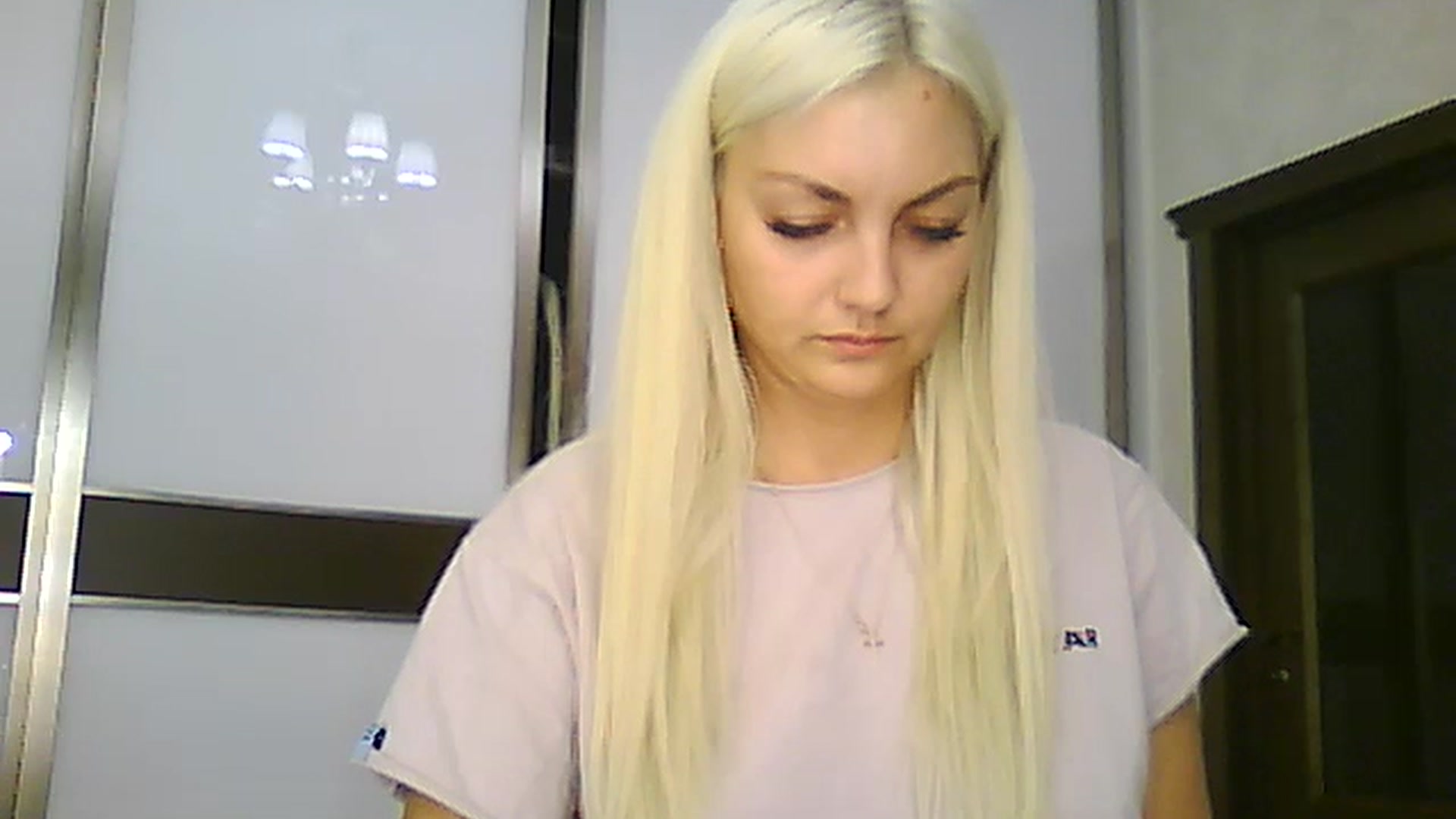 Gallery image thumbnail from AlissaMay's myfreecams stream on, 08/30/2023, 19:27 image 9 of 20