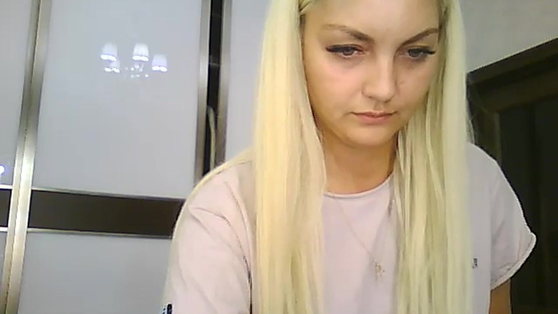 Gallery image thumbnail from AlissaMay's myfreecams stream on, 08/30/2023, 19:27 image 11 of 20