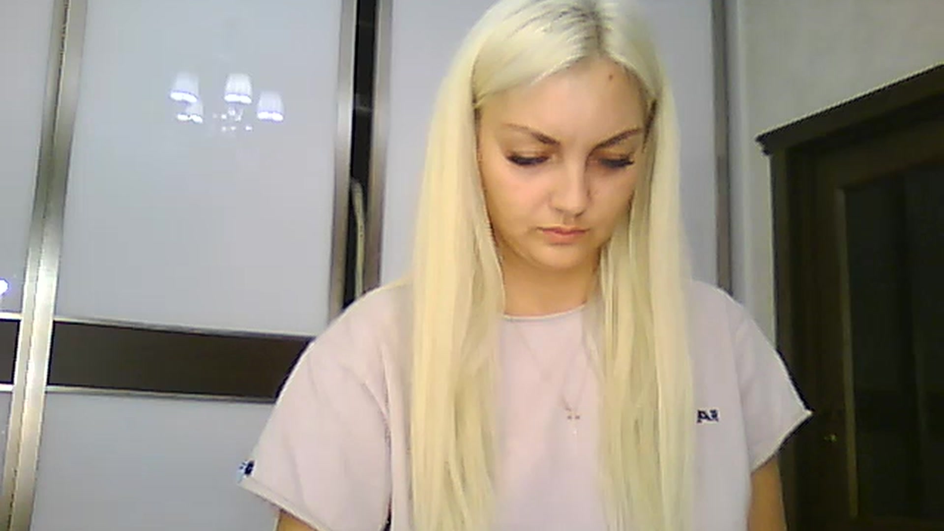 Gallery image thumbnail from AlissaMay's myfreecams stream on, 08/30/2023, 19:27 image 12 of 20