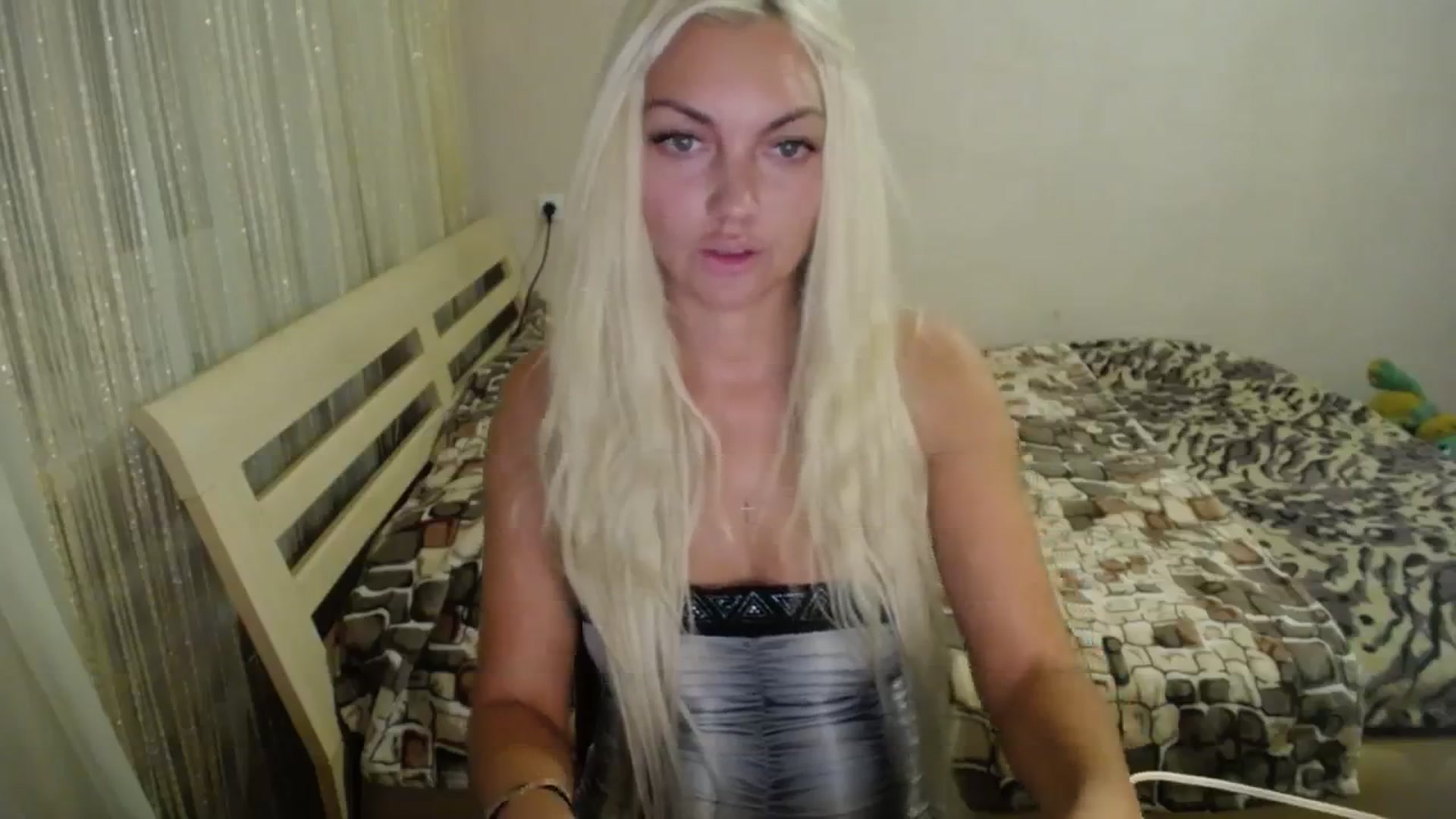 Gallery image thumbnail from AlissaMay's myfreecams stream on, 09/10/2023, 17:44 image 12 of 20