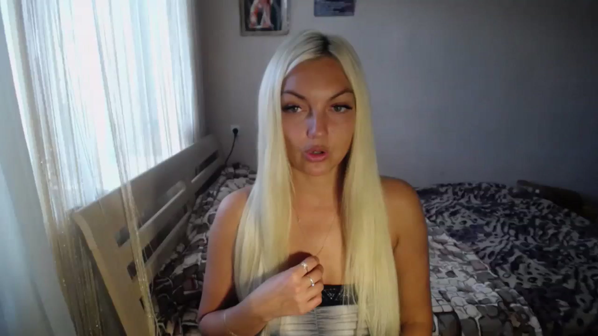 Gallery image thumbnail from AlissaMay's myfreecams stream on, 09/17/2023, 12:43 image 9 of 20