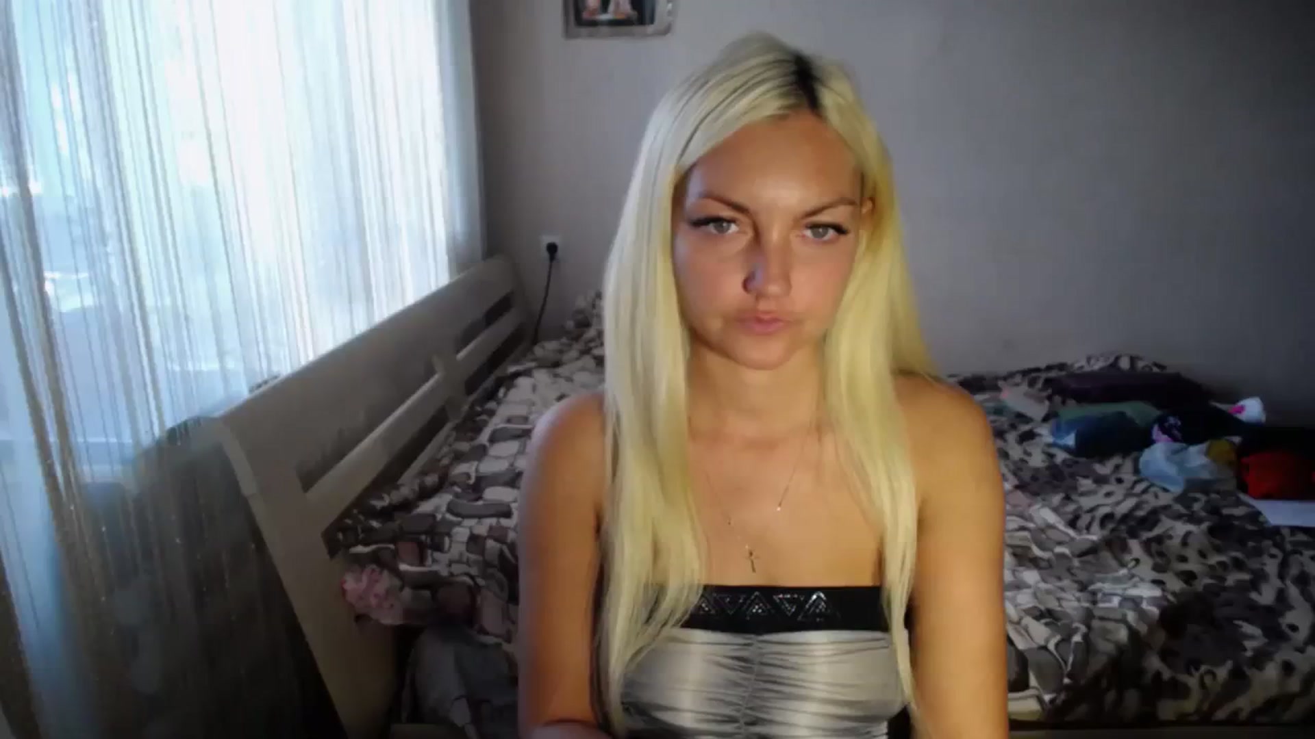 Gallery image thumbnail from AlissaMay's myfreecams stream on, 09/23/2023, 13:18 image 17 of 20