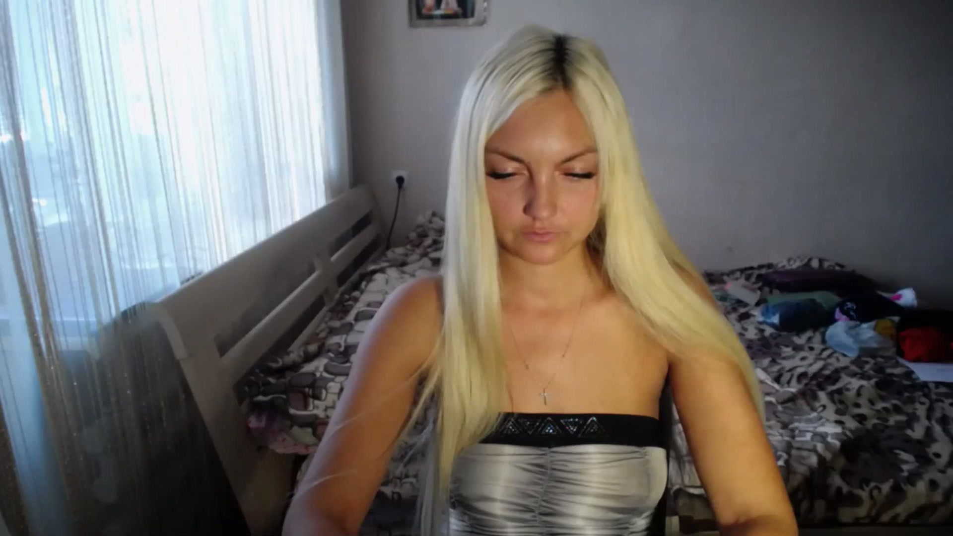 Gallery image thumbnail from AlissaMay's myfreecams stream on, 09/23/2023, 13:18 image 14 of 20