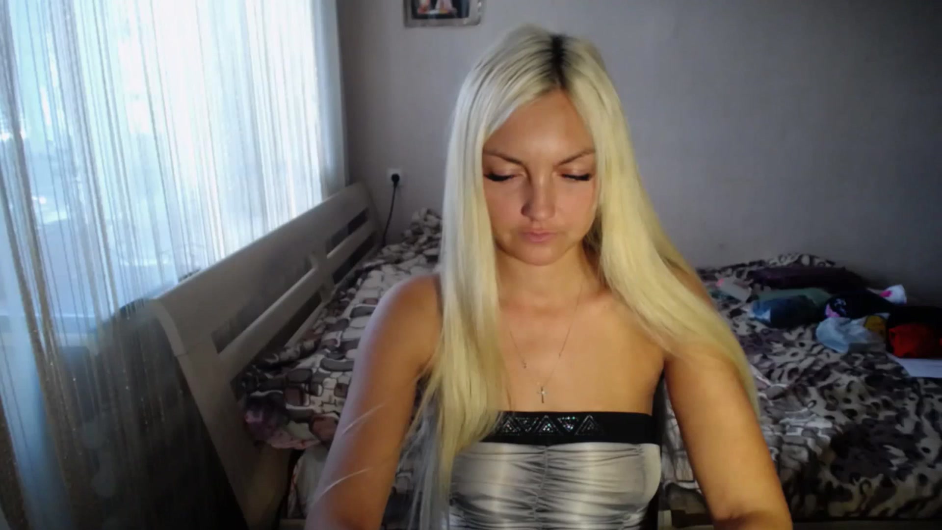 Gallery image thumbnail from AlissaMay's myfreecams stream on, 09/23/2023, 13:18 image 13 of 20
