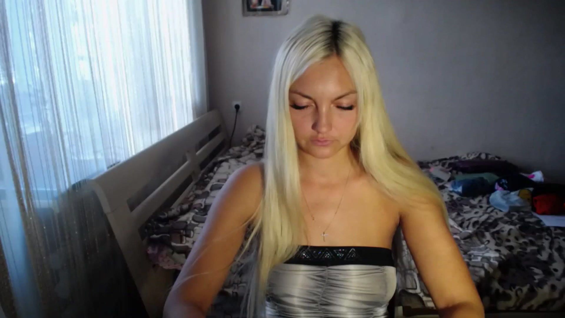 Gallery image thumbnail from AlissaMay's myfreecams stream on, 09/23/2023, 13:18 image 8 of 20