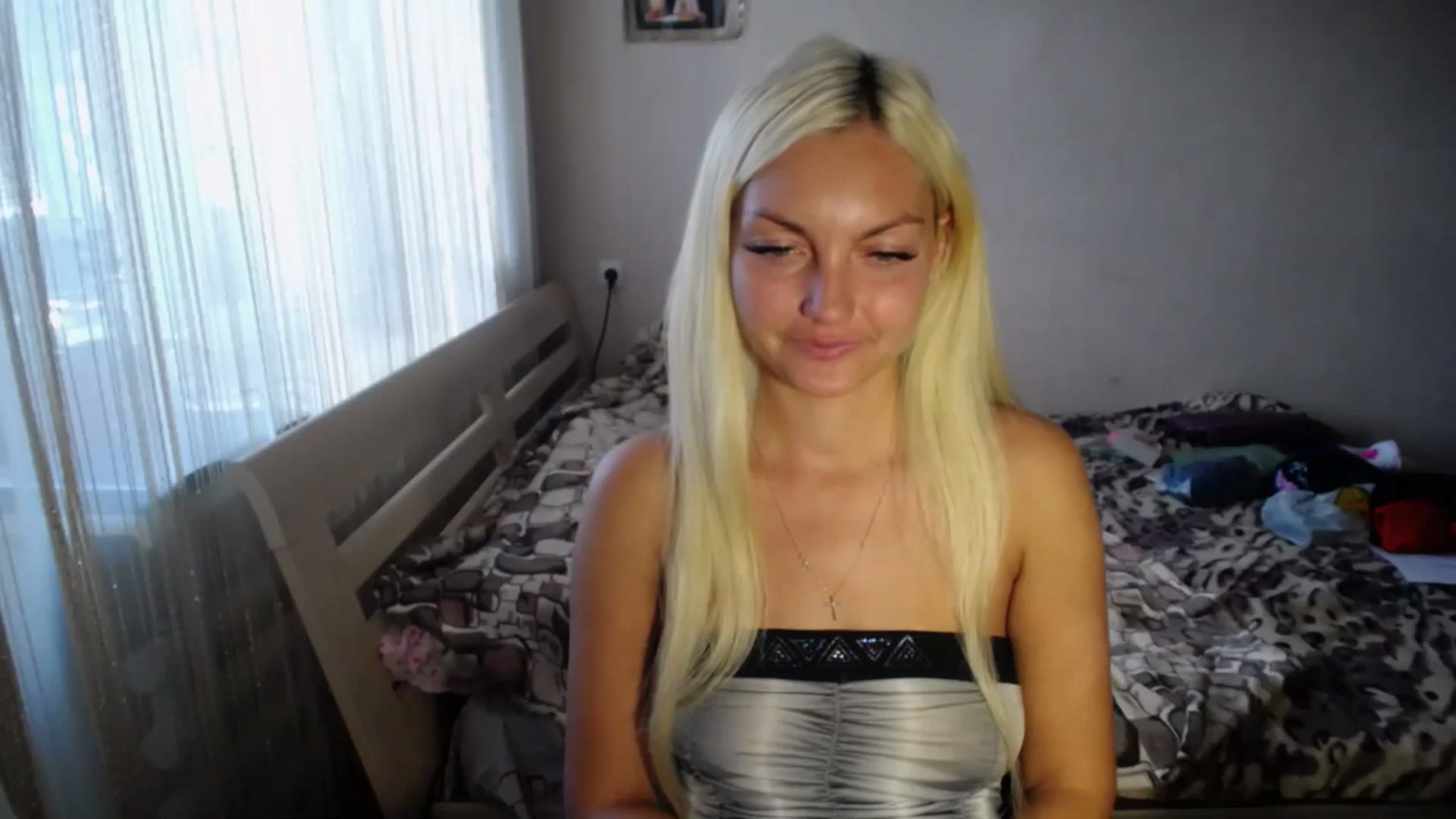 Gallery image thumbnail from AlissaMay's myfreecams stream on, 09/23/2023, 13:18 image 19 of 20