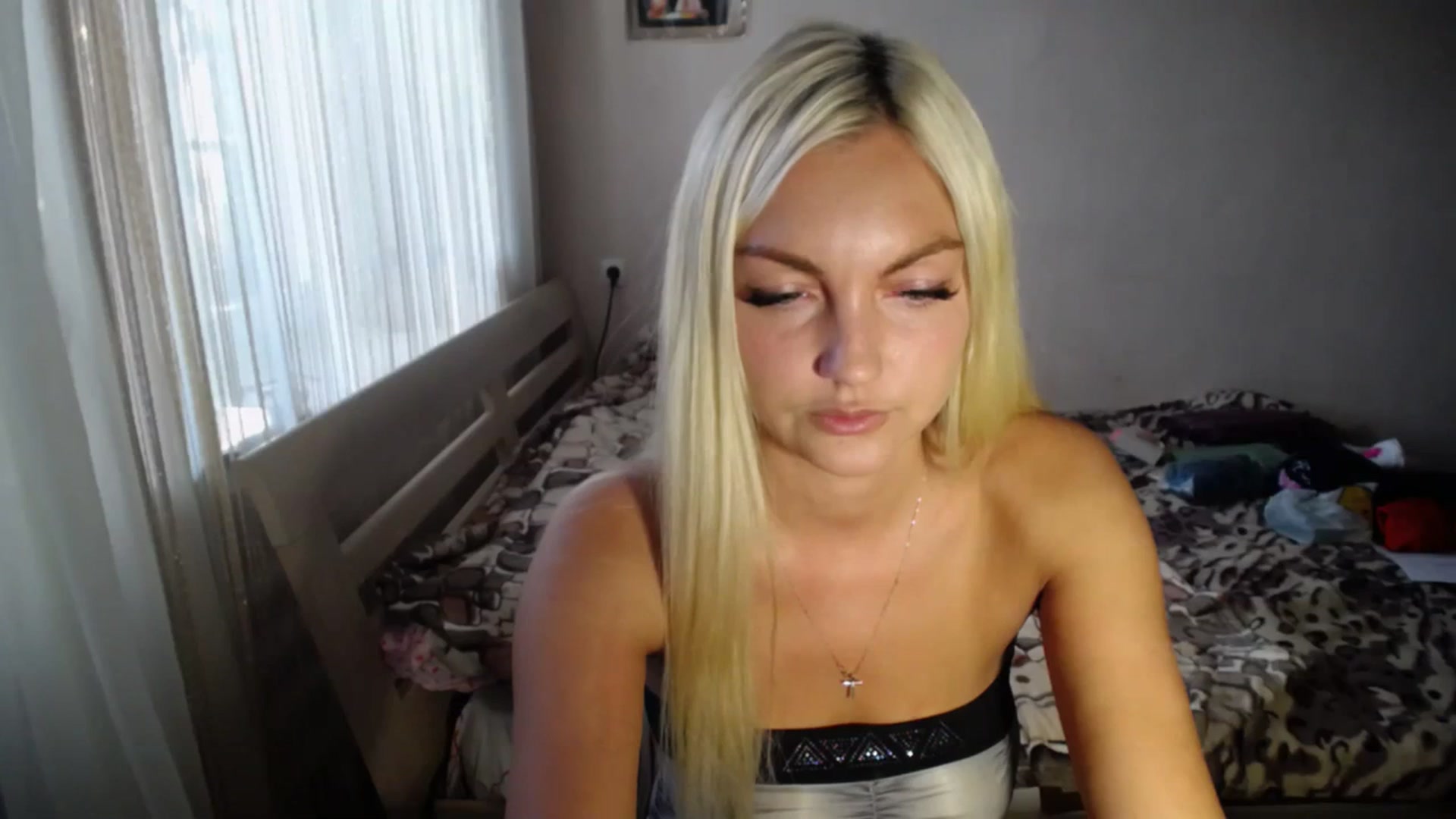 Gallery image thumbnail from AlissaMay's myfreecams stream on, 09/23/2023, 15:15 image 10 of 20