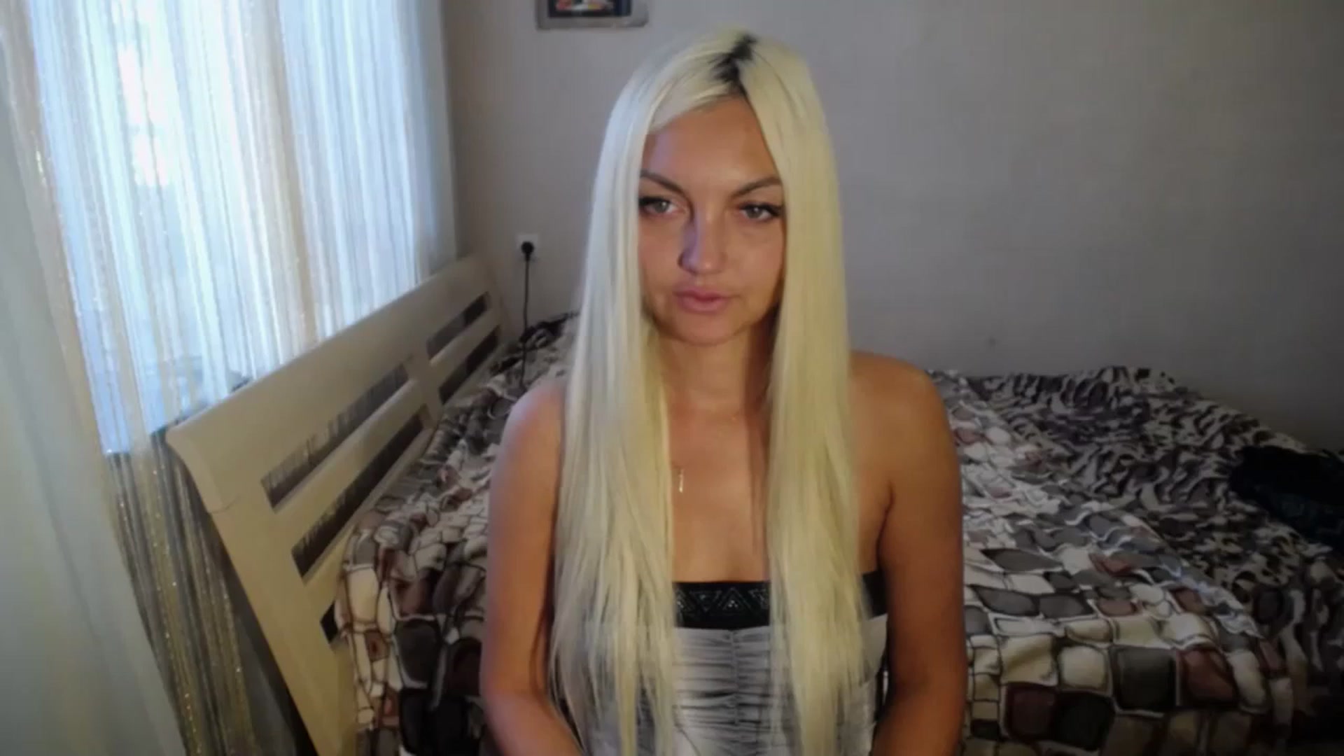Gallery image thumbnail from AlissaMay's myfreecams stream on, 09/28/2023, 10:56 image 19 of 20