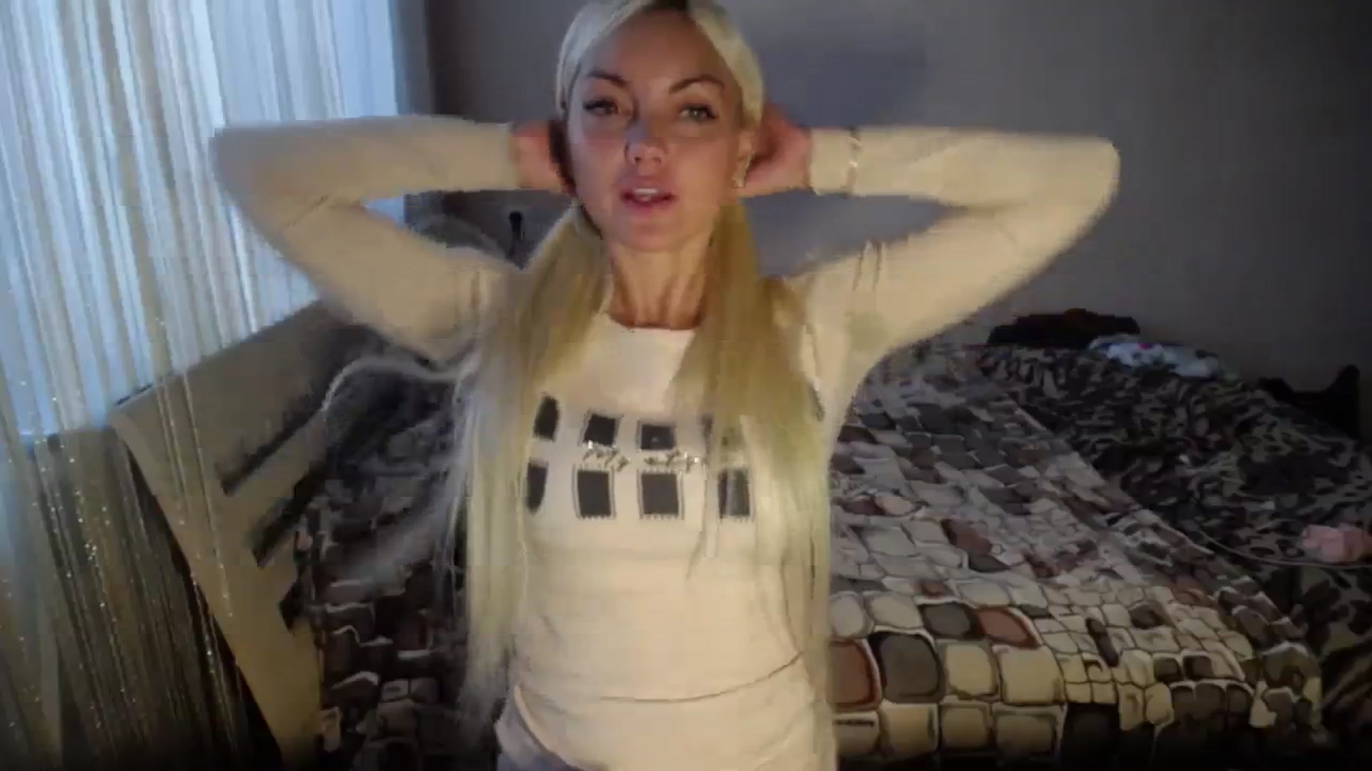 Gallery image thumbnail from AlissaMay's myfreecams stream on, 10/02/2023, 08:47 image 10 of 20