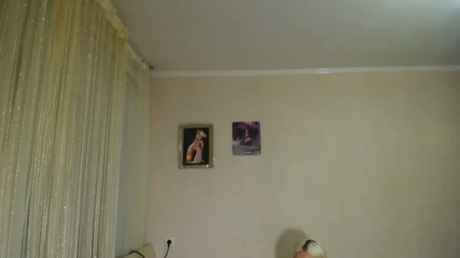 Gallery image thumbnail from AlissaMay's myfreecams stream on, 10/02/2023, 19:11 image 16 of 20