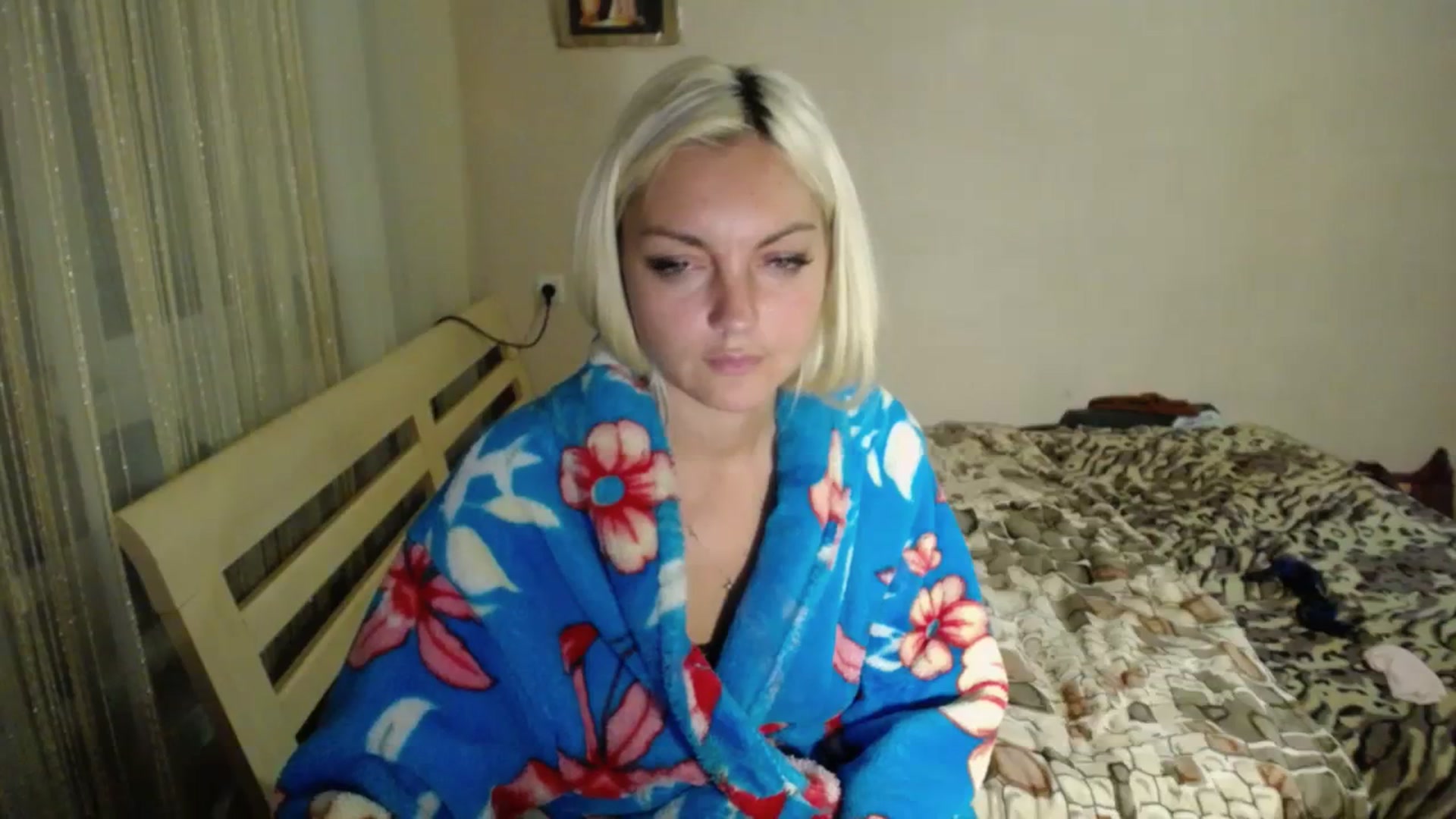 Gallery image thumbnail from AlissaMay's myfreecams stream on, 10/03/2023, 23:12 image 4 of 20