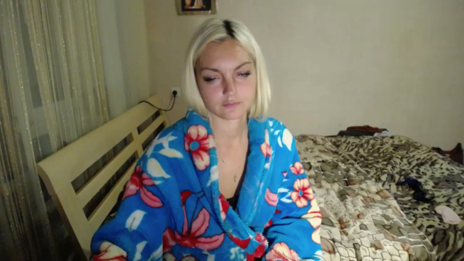 Gallery image thumbnail from AlissaMay's myfreecams stream on, 10/03/2023, 23:12 image 11 of 20